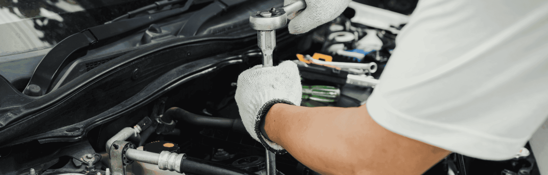 The Benefits of Choosing a Dealership for Lexus Service